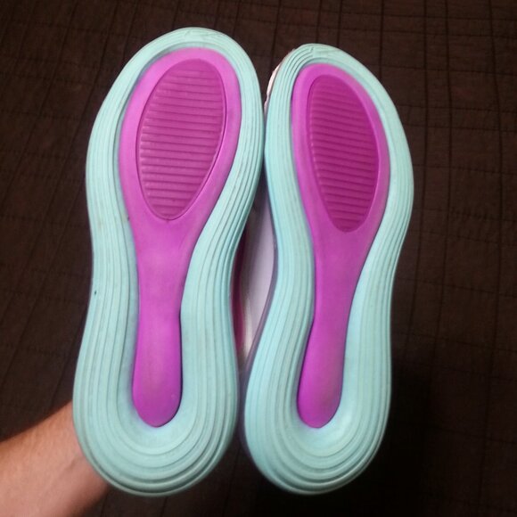Nike Air Max 720 Women's 10  Athletic Running  Jogging Walking Low Pink Purple - Picture 12 of 16